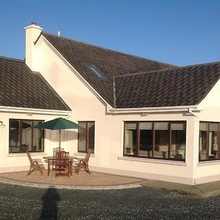 Ferienhaus 4 Bedroom Overlooking The Sea In Connemara